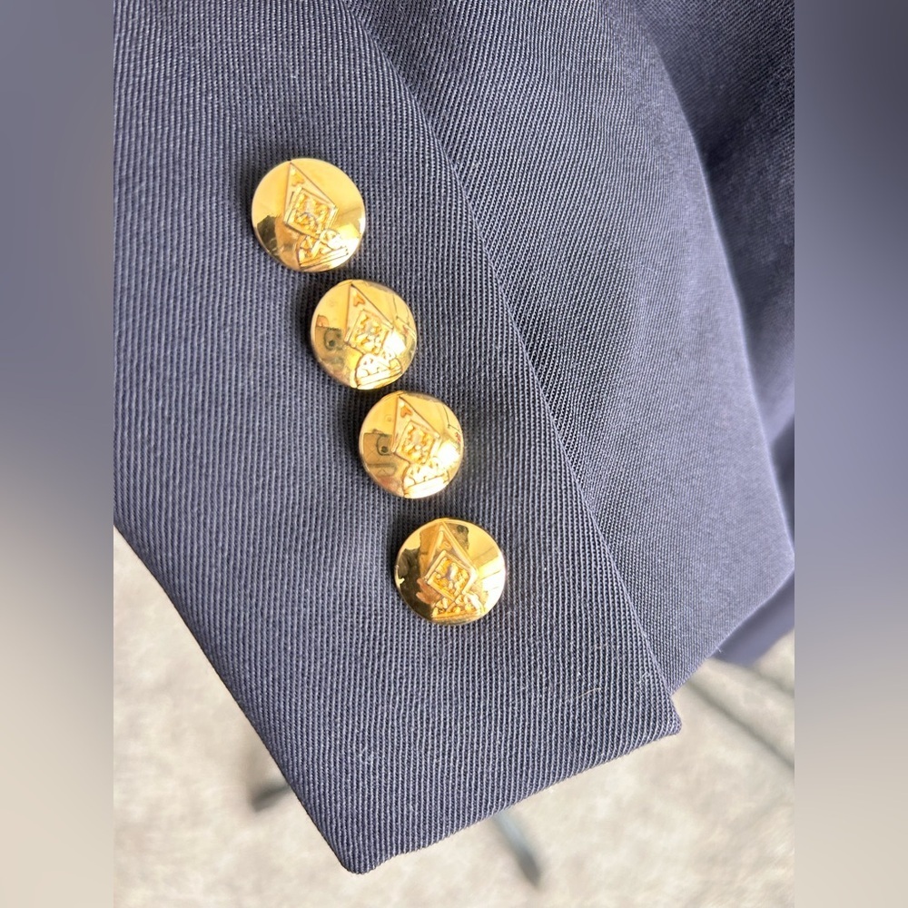 Austin Reed Vintage Wool Women's Blazer in Deep Blue and Gold Buttons size 12P - Picture 6 of 14